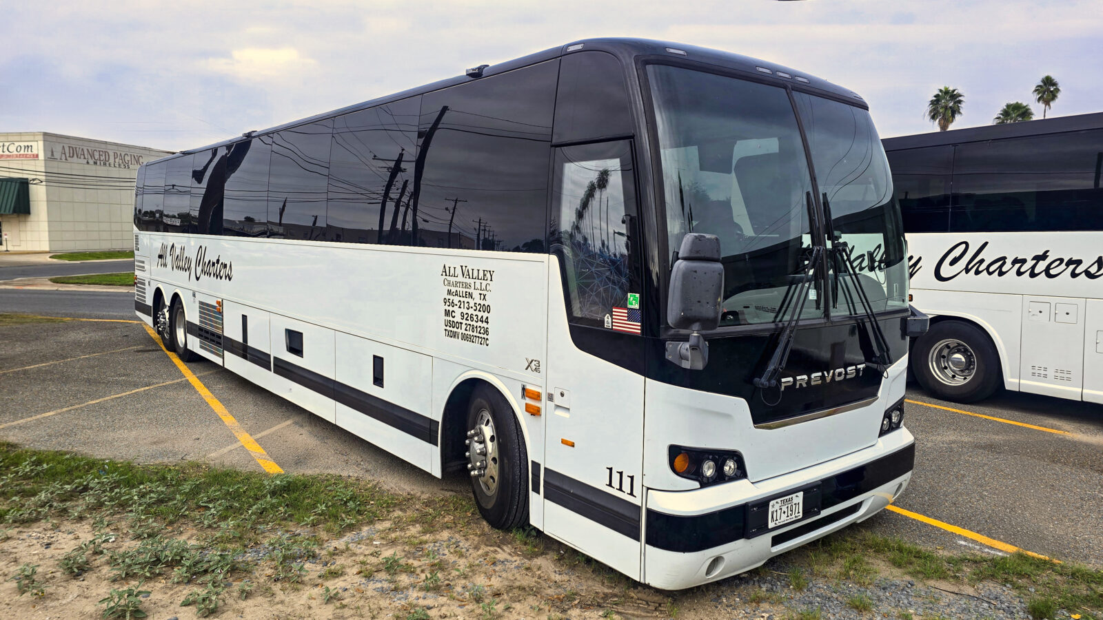 Prevost X3-45 Coach #111